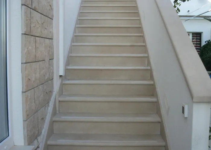 Apartments Jakov And Antonia