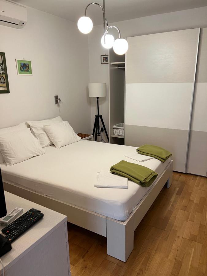 Jakov And Antonia Apartment